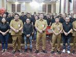 Wakil-Gubernur-Sulawesi-Utara-Steven-Kandouw-mengukuhkan-kepengurusan-Jurnalis-Independen.jpg