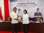 Wali-Kota-Kotamobagu-Tatong-Bara-menerima-kunjungan-kerja-Kepala.jpg