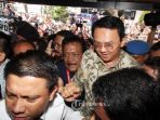 ahok-di-kejaksaan_20161201_154222.jpg