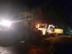 alat-berat-dump-truk-dikerahkan-membersihkan-material-longsor.jpg