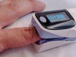 alat-oximeter-untuk-mengukur-saturasi-oksigen-di-dalam-tubuh.jpg
