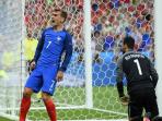 antoine-griezmann_20160711_040807.jpg