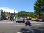 antrean-truk-pembeli-solar-di-spbu-kairagi-manado-sulawesi-utara-selasa-28920216.jpg