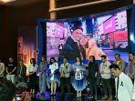 ari-lasso-bersama-juri-finalis-dan-hadirin-konferensi-pers-di-studio-rcti.jpg
