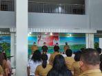 bawakan-materi-dalam-bimtek-monitoring-dan-evaluasi-kegiatan-pembangunan.jpg