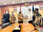 bupati-boltim-sam-sachrul-mamonto-audiensi-dengan-vinsensius-jemadu.jpg