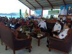bupati-kepulauan-talaud-dr-elly-engelbert-lasut0912.jpg