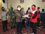 buruh-membuka-komunikasi-lewat-dialog-dengan-pjs-gubernur-sulawesi-utara-agus-fatoni.jpg