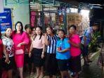 caleg-pdip-dapil-manado-untuk-dprd-sulut-wulan-t-zesty-sambul-bersama-konstituen.jpg