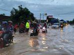 cara-atasi-motor-mogok-karena-terabas-banjir-pakar-sebut-jangan-langsung-nyalakan-mesin.jpg
