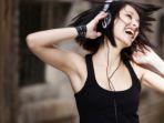 cara-menggunakan-headset-4575685.jpg
