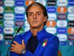 dalam-foto-yang-disediakan-oleh-uefa-ini-pelatih-timnas-italia-roberto-mancini.jpg
