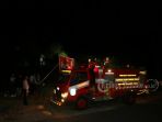 damkar-pemprov-sulut-ikut-turun_20180506_230406.jpg