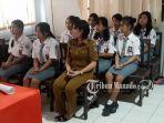 delapan-siswa-yatim-piatu-23123.jpg