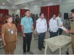 di-Ruang-Serbaguna-Rumah-Jabatan-Bupati-Senin-892025.jpg