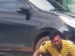 dika-tak-kuasa-menahan-tangis-saat-melihat-kepergian-istrinya-yang-sedang-hamil.jpg