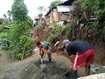 dikerjakan-secara-gotong-royong-bersama-warga.jpg