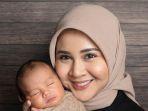 diketahui-kesha-ratuliu-melahirkan-bayi-laki-laki-anak-pertamanya11.jpg