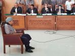 dituntut-hukuman-mati-begini-ekspresi-terdakwa-teroris-bom-thamrin-aman-abdurrahman_20180518_144913.jpg