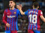 ek-barcelona-spanyol-jordi-alba-kanan-dan-pemain-depan-barcelona-spanyol-ferran-torres.jpg