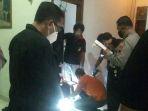 endro-gunawan-48-tega-menganiaya-im-12-putri-kandungnya-hingga-tewas-pada-kamis-8102020.jpg