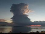 fenomena-alam-langka-terjadi-di-langit-manado-senin-28062021.jpg