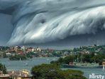 formasi-awan-aneh-yang-muncul-di-sydney.jpg