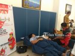 forum-wartawan-dprd-forward-provinsi-sulawesi-utara-sulut-menggelar-donor-darah_20180514_170949.jpg
