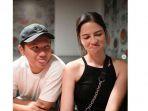 gading-martin-pamer-foto-bareng-juria-hartmans.jpg