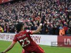 gelandang-liverpool-asal-kolombia-luis-diaz-melakukan-selebrasi-setelah-mencetak-gol.jpg