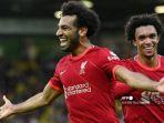 gelandang-liverpool-mesir-mohamed-salah-kiri-merayakan-mencetak-gol-ketiga.jpg