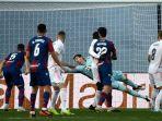 hasil-liga-spanyol-real-madrid-derita-kekalahan-dari-levante-121.jpg