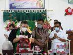ibadah-syukur-hut-ke-16-wilayah-bitung-8-di-gmim-petra-wangurer-barat.jpg