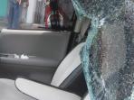 ilustrasi-kaca-mobil-pecah_20151109_212507.jpg