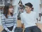 indah-kusuma-dan-ariel-noah-saat-berbincang-kini-viral-di-instagram.jpg