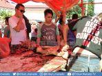 jelang-pengucapan-manado-yance-siapkan-22-ekor-anjing-dan-4-ekor-babi-dijual-di-karombasan.jpg