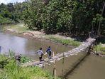jembatan-reyot-di-kairagi2.jpg