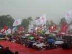 kampanye-jokowi-bersama-istri-ibu-iriana.jpg