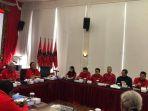 kandouw-wongkar-beberkan-pemetaan-politik-sulut-di-dpp.jpg