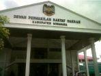 kantior-dprd-minahasa-4556.jpg