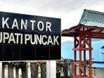 kantor-bupati-puncak-papua-555.jpg
