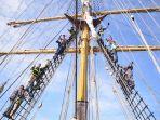 kapal-perang-republik-indonesia-kri-dewaruci-123.jpg