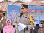 kapolres-kotamobagu-akbp-dasveri-abdi-sik-lepas-peserta-balik-mudik-gratis-polda-sulut.jpg