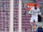kapten-real-madrid-sergio-ramos-merayakan-gol-penalti-ke-gawang-barcelona.jpg