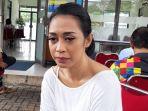 karen-pooroe-ditemui-di-rumah-duka-rs-fatmawati.jpg