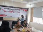 kasat-pol-pp-kota-tomohon-jusak-toar-pandeirot-dan-kepala-bpbd-tomohon-hengky-supit.jpg