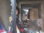kebakaran-satu-unit-rumah-di-Perumahan-Holland-Village-Kelurahan-Paniki-Bawah-Manado.jpg