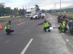 kecelakaan-maut-polisi-tewas-tabrak-truk21.jpg