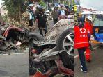 kecelakaan-maut-terjadi-rombongan-abg-tewas-mobil-mobilo-vs-xpander-bertabrakan1.jpg