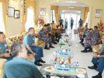 kegiatan-ri-rpbc-danlantamal-viii-dampingi-pangkoarmada-ii-bertolak-ke-davao.jpg